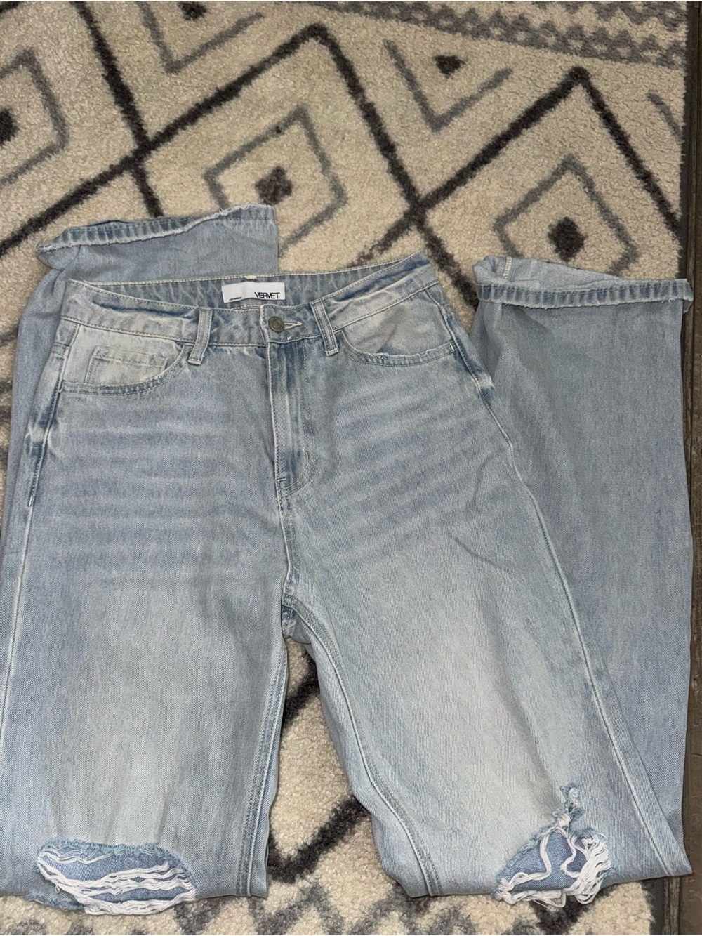 VERVET Light Wash Jeans - Classic Casual Fit